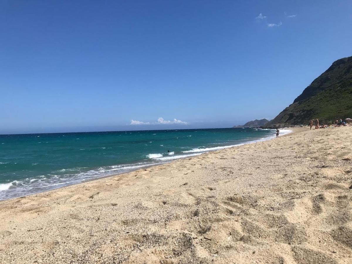 Appartement Dolce Farniente Belgodère Esterno foto